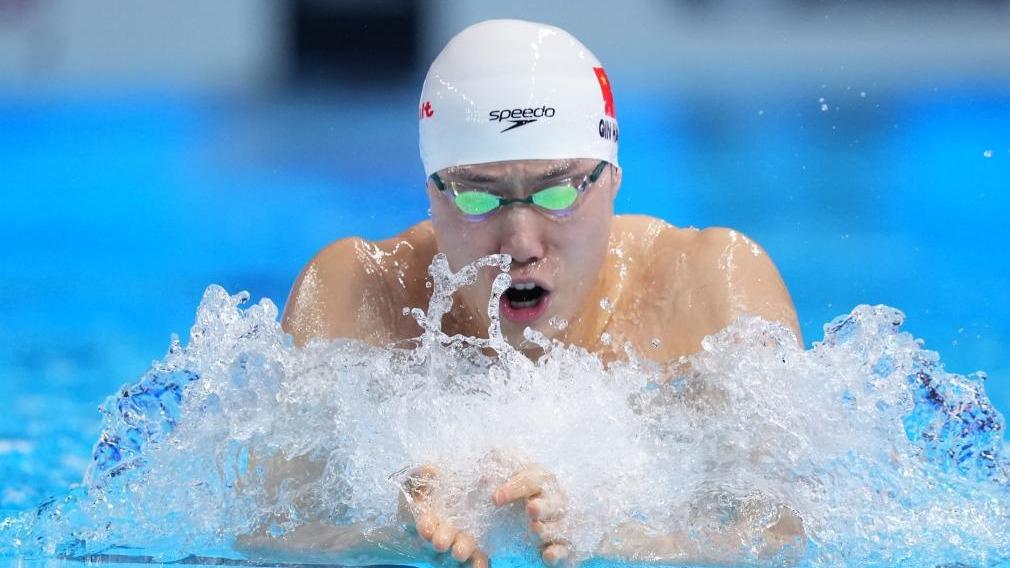 Qin Haiyang completes breaststroke golden double while Ibarra ends China's golden run in 3m springboard at Worlds